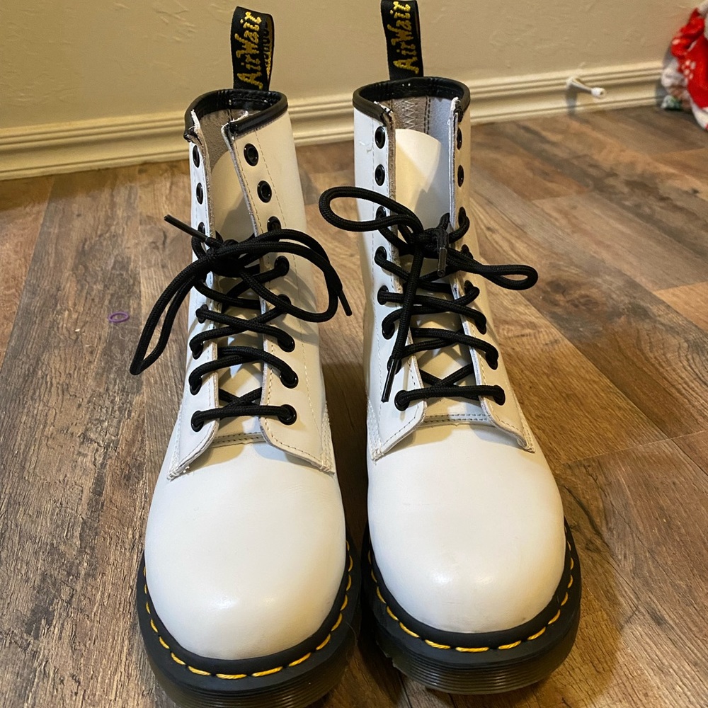 white docs